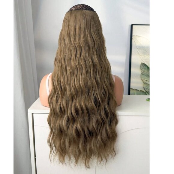 Human hair Blend Ash light Brown Clip in 22 in  Hair Extensions in Water Wave - Picture 6 of 12
